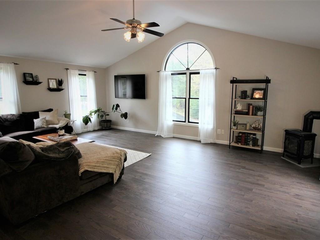 2 Wildwood Dr - Photo 1 2 Wildwood Dr - Photo 1