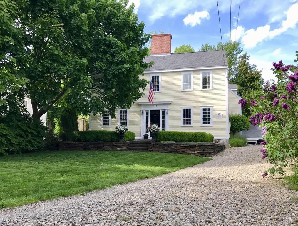 440 Main St - Photo 1