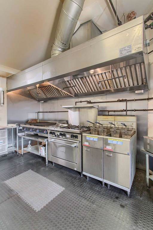 301B Lancaster St - Photo 1