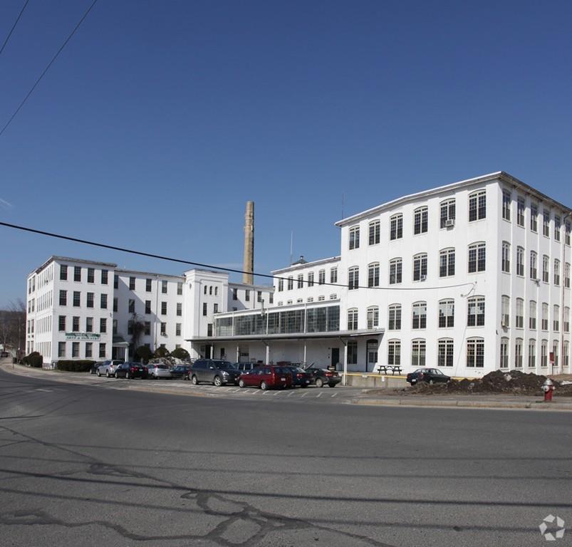 221 Pine St - Photo 1