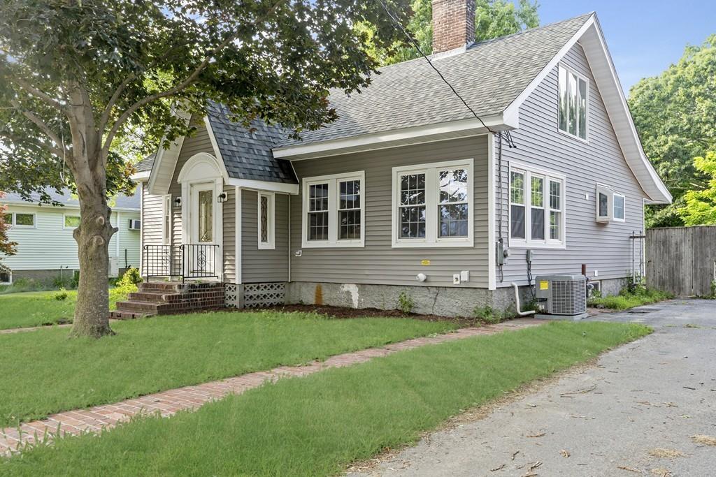 138 Chestnut - Photo 1