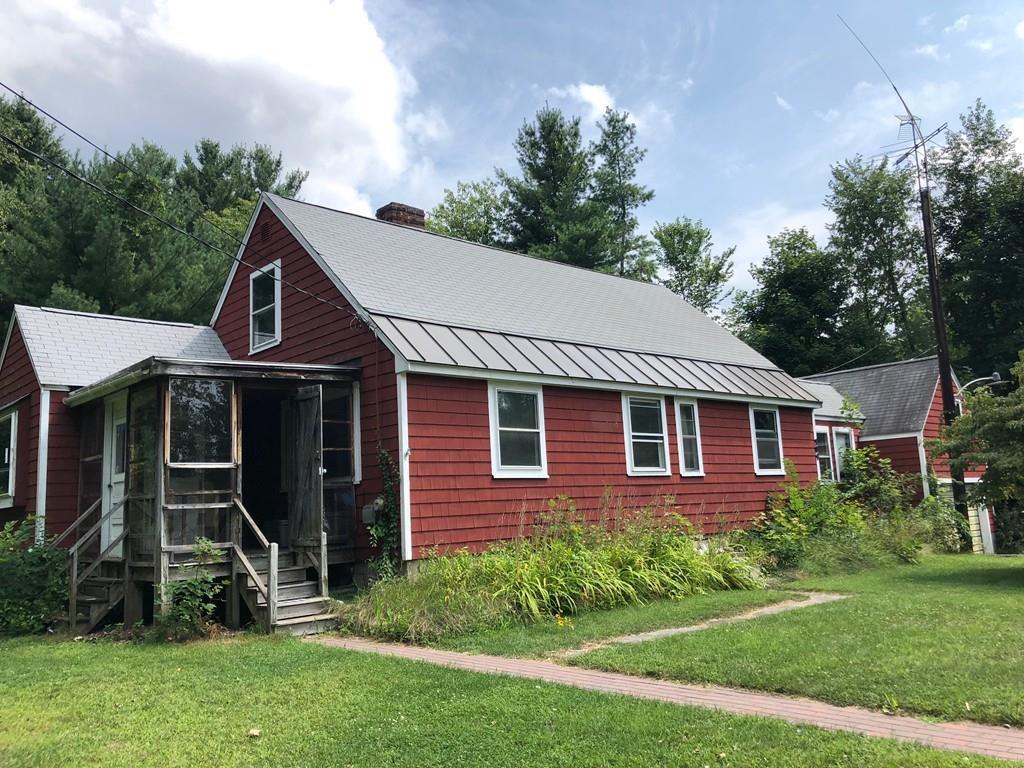 904 Townsend Rd - Photo 1