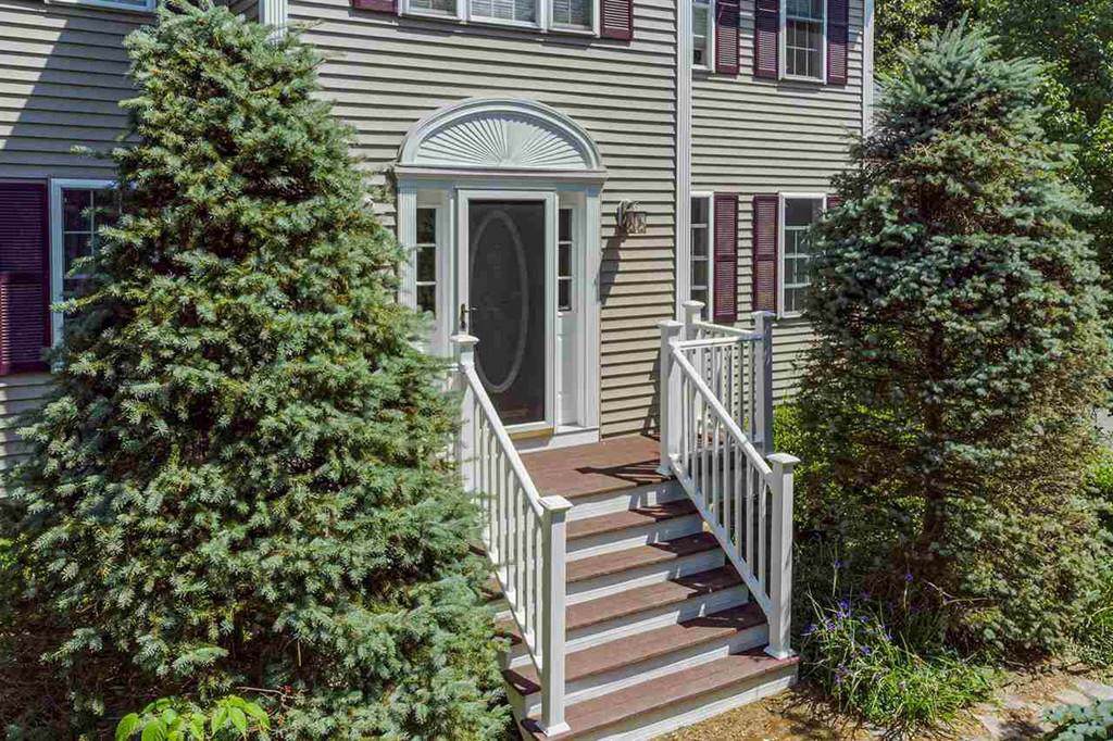 27 Stonebridge Dr - Photo 1