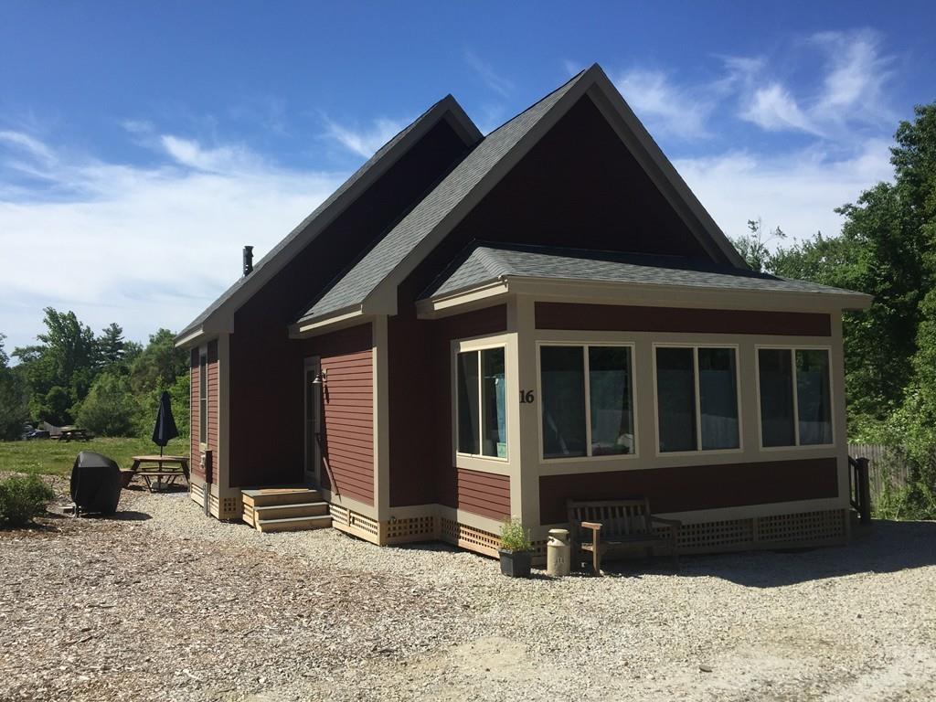 16 Farmhouse Row - Photo 1