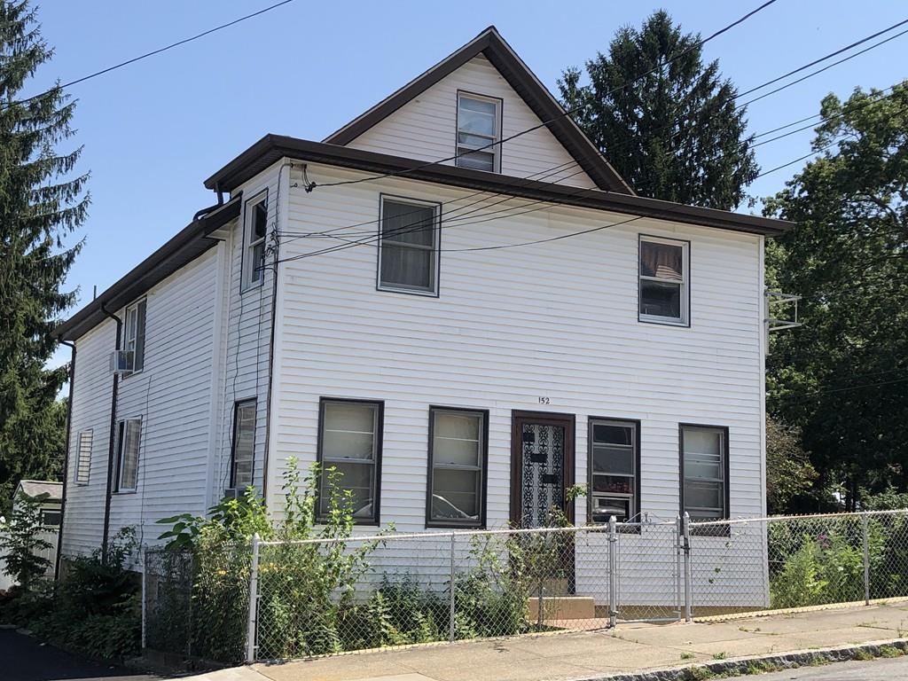 152 Huard St - Photo 1