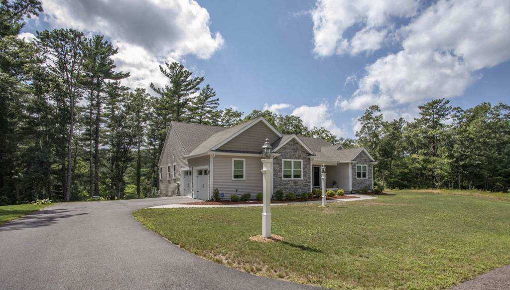 33 Acorn Trail - Photo 1