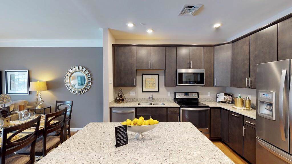 120 University Ave (Unit 02204) - Photo 1