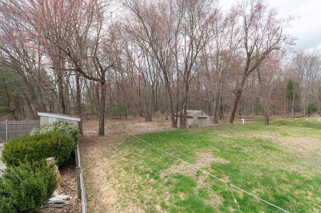 10 Buttonwood Rd - Photo 1
