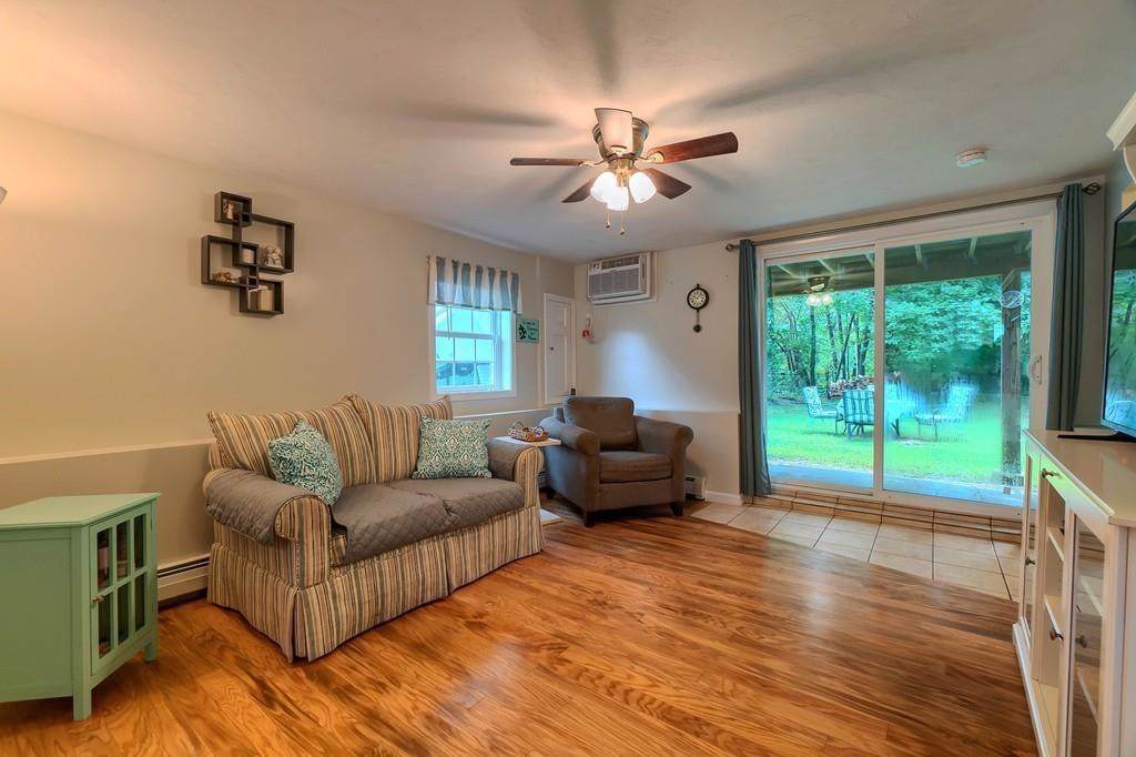 3 Chatham - Photo 1