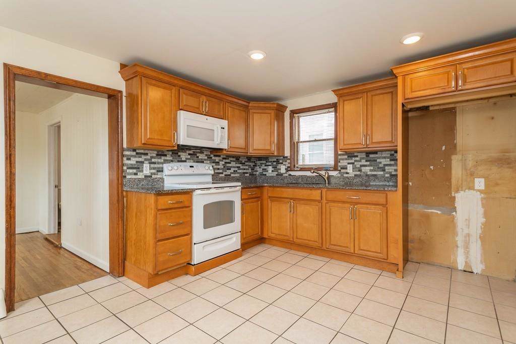 31 Northend St - Photo 1
