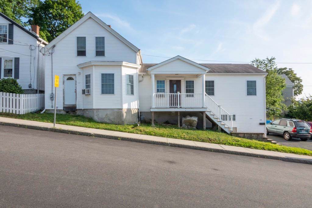 131 Harvard St - Photo 1