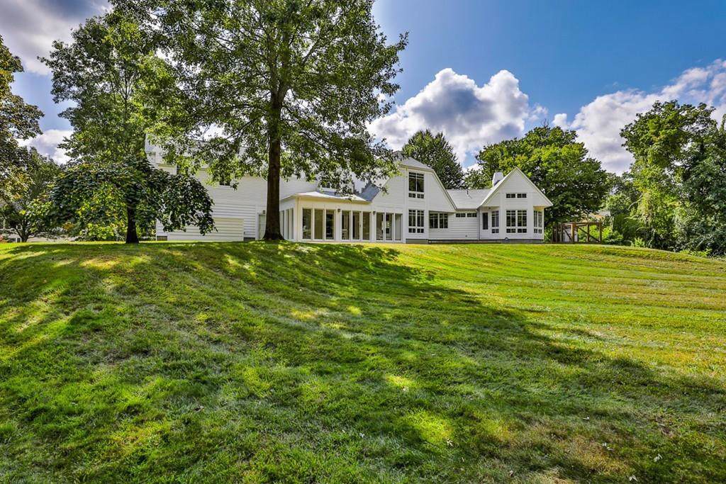15 Loew Cir - Photo 1