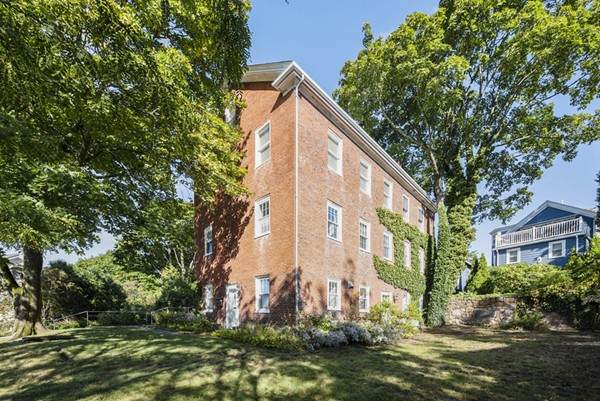 15 Washington - Photo 1