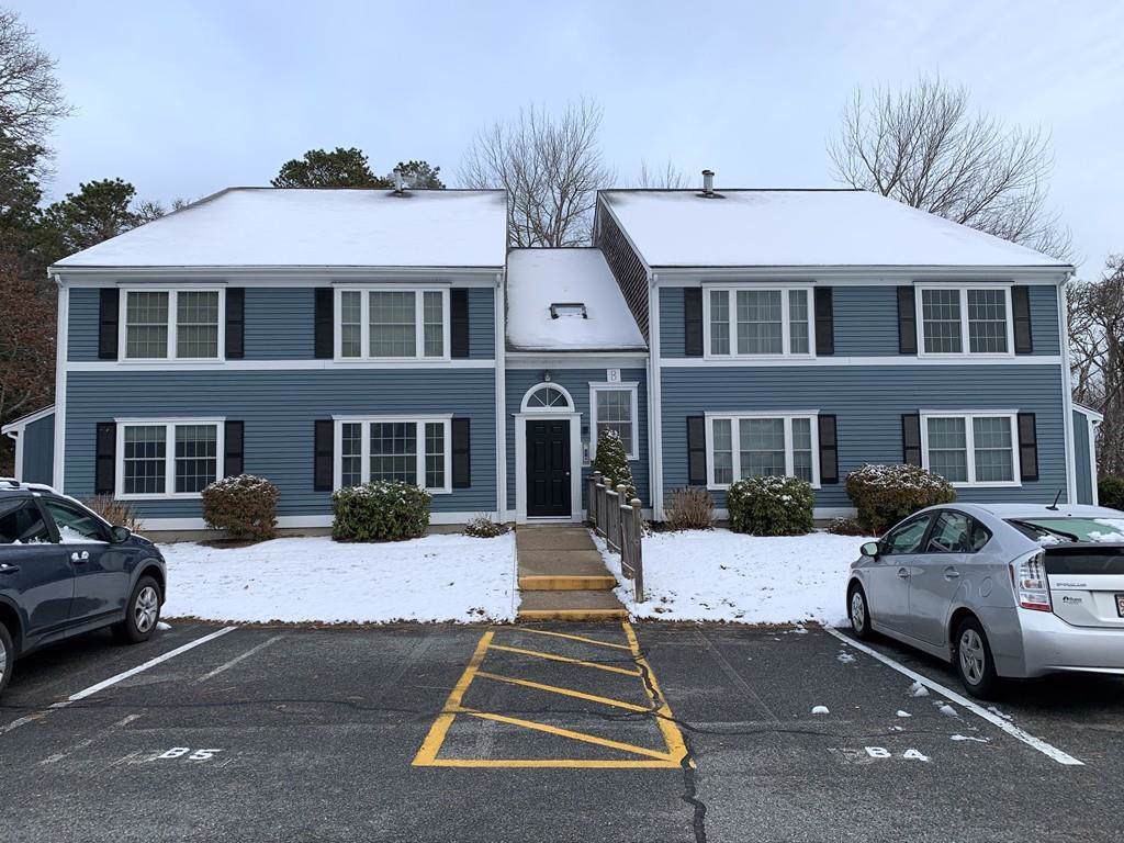 2 Englewood Dr B-8 - Photo 1