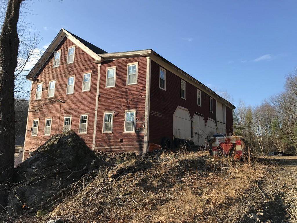 782 Valley Rd - Photo 1