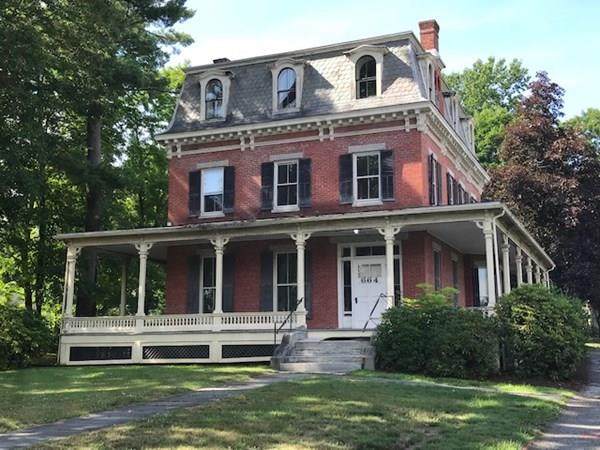 664 Main St - Photo 1