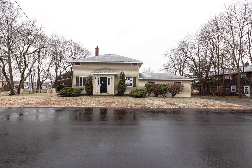 27 Bowden Ave - Photo 1