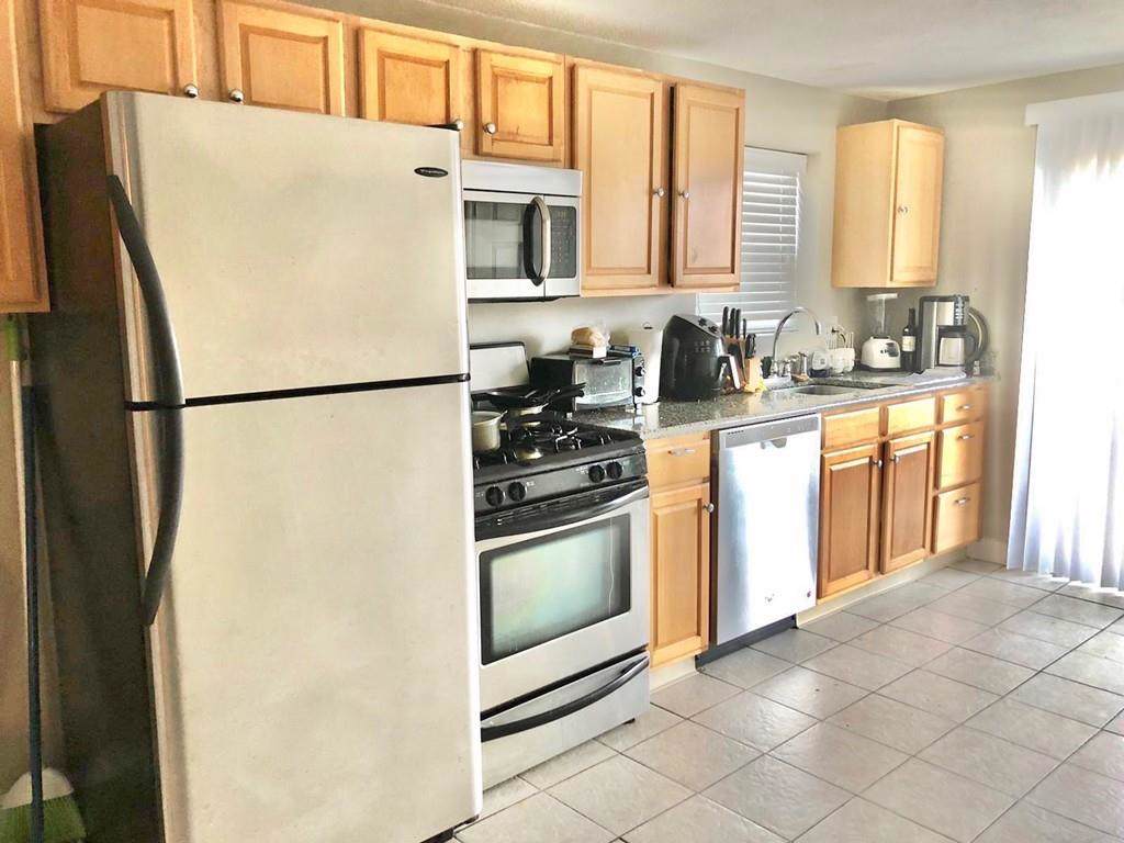 295 Shirley St - Photo 1