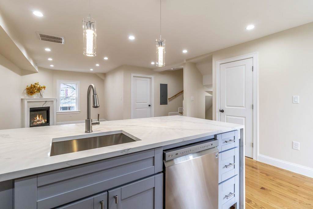 23 Everett Street - Photo 1