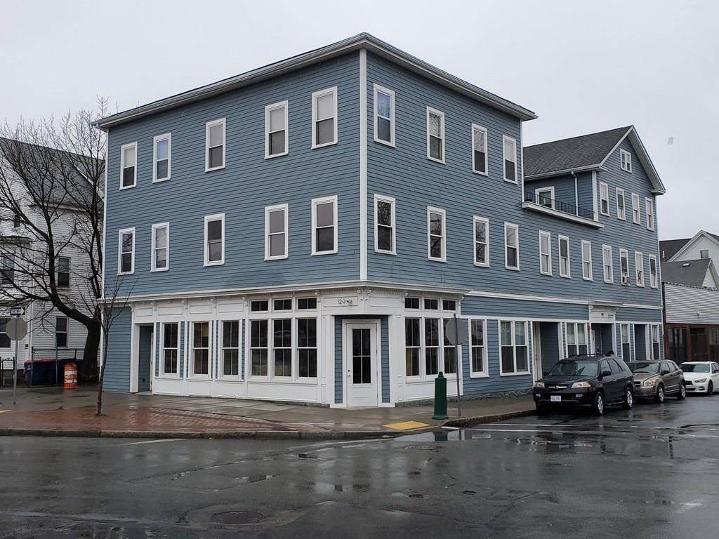 124 S 6Th St - Photo 1