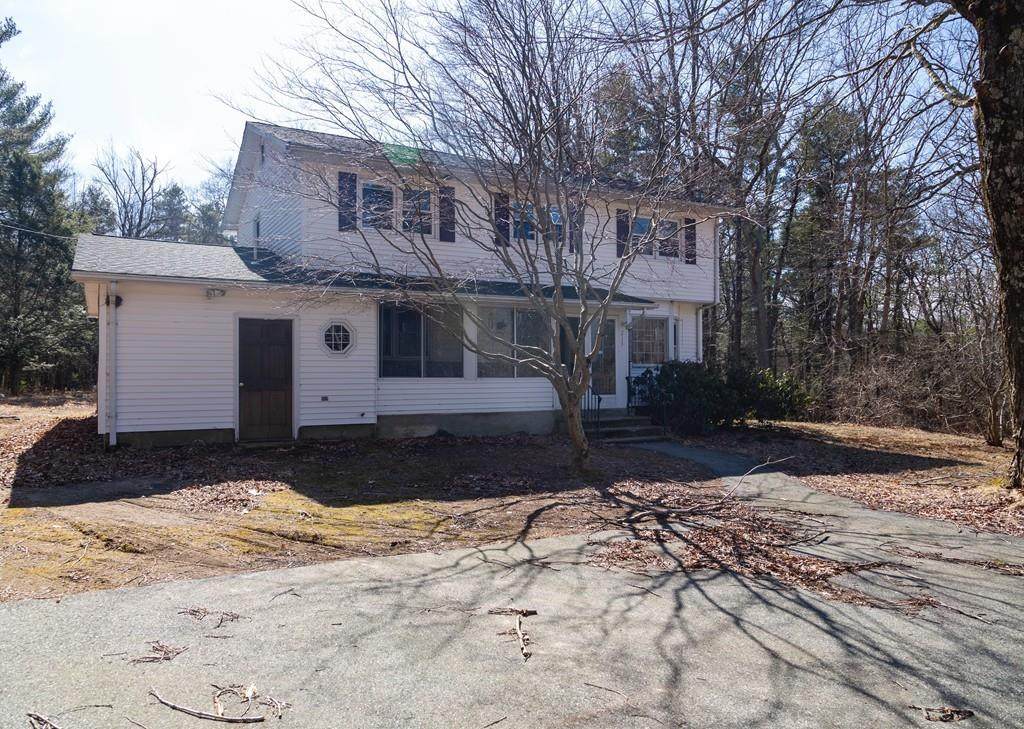 213 Hartford Pike - Photo 1