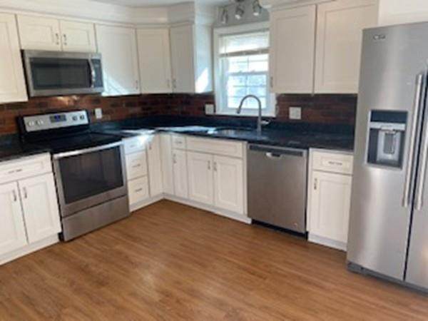 24 Winchester Ave - Photo 1