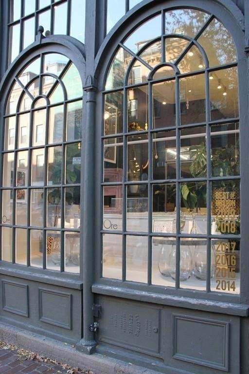88 Charles - Photo 1