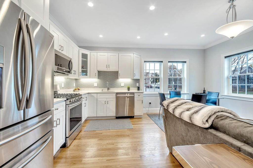 304 Neponset Ave. - Photo 1