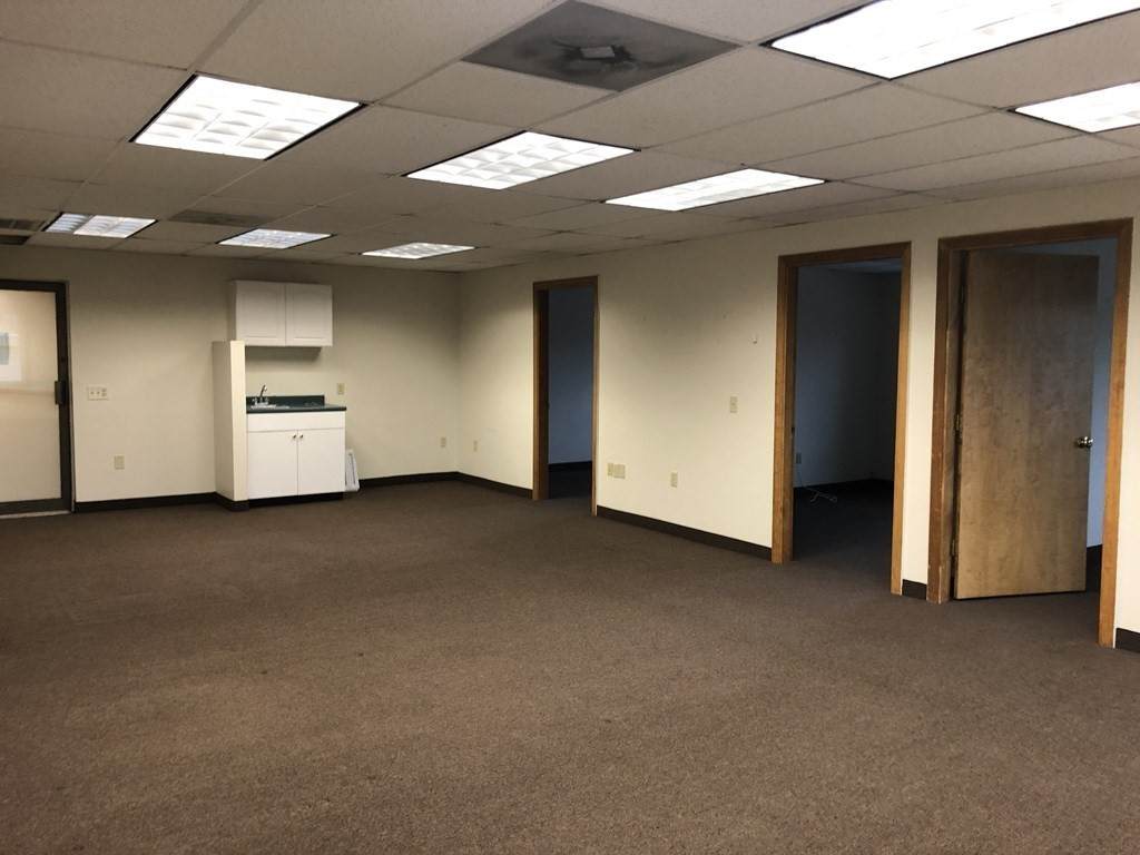 22 Union Ave - Photo 1