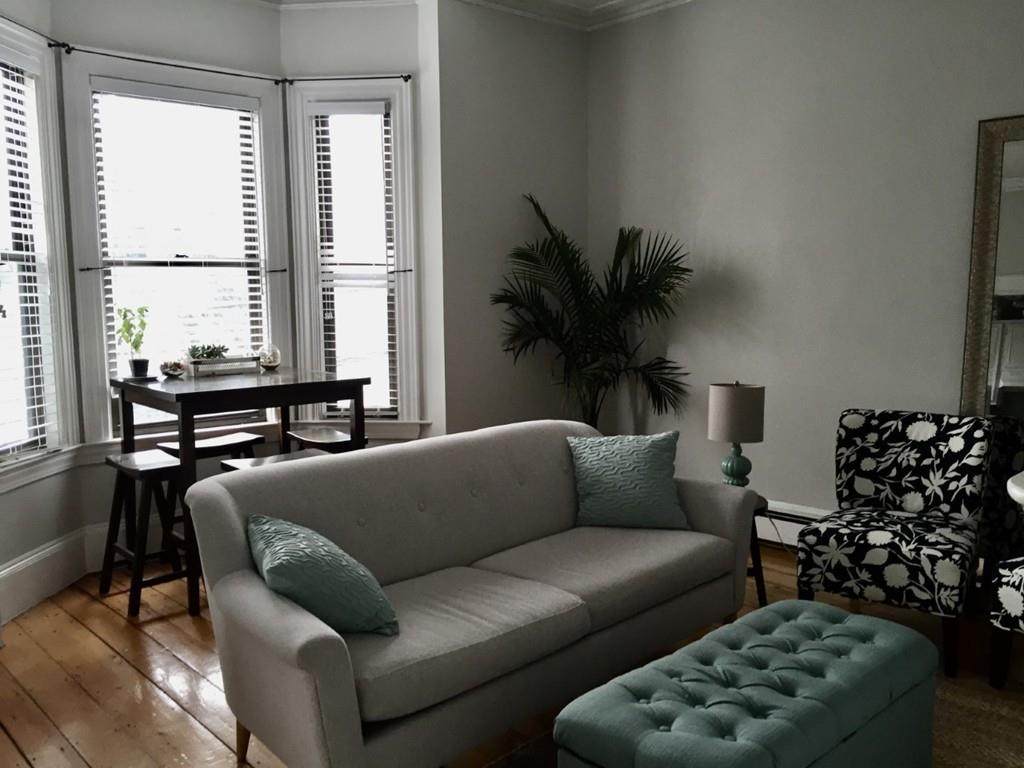 89 Bartlett St - Photo 1