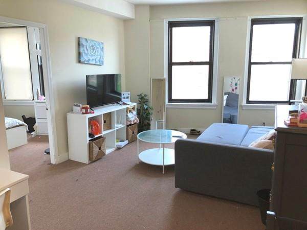475 Commonwealth Avenue - Photo 1
