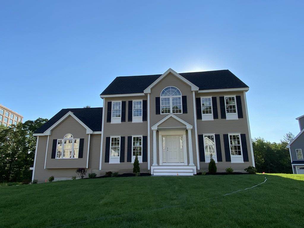 34 Fleming Ave - Photo 1