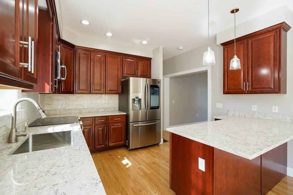 77 Cotting Street - Photo 1
