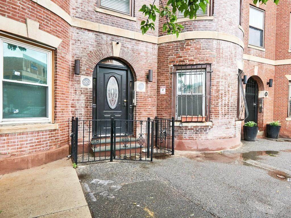 883 Harrison Ave - Photo 1