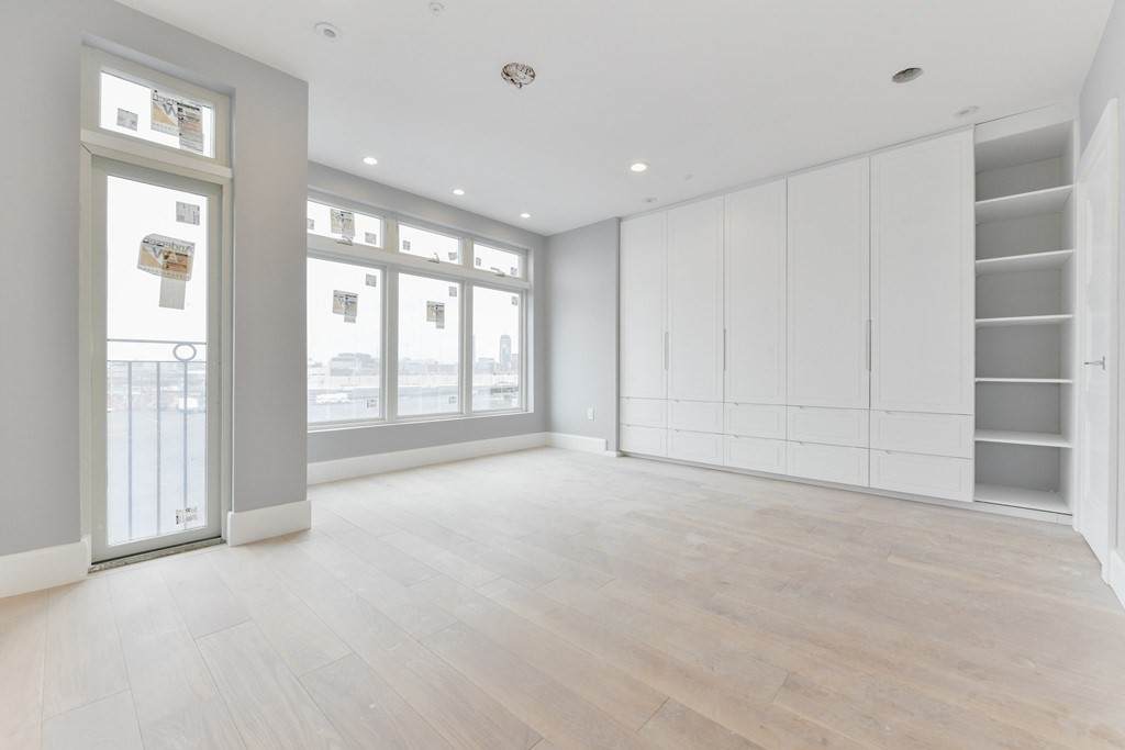 520 Dorchester Avenue - Photo 1