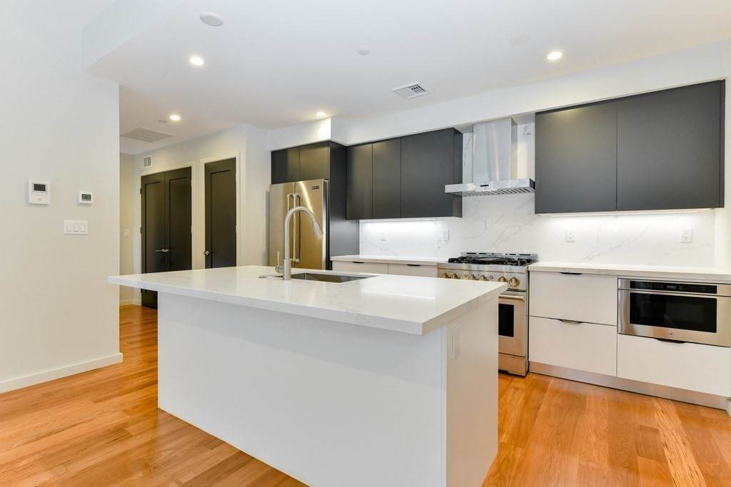 537 East Second - Photo 1