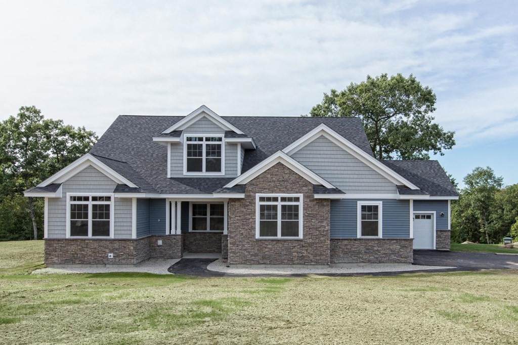 37 Majestic Ave - Photo 1