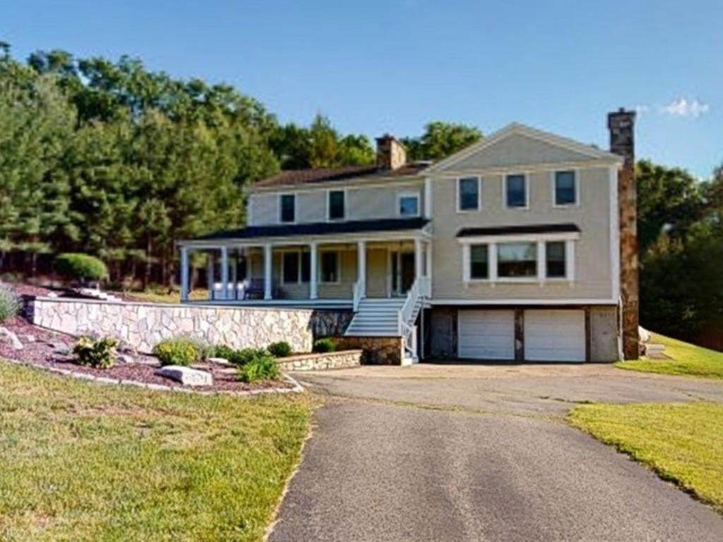 11 Canoe Tree St - Photo 1