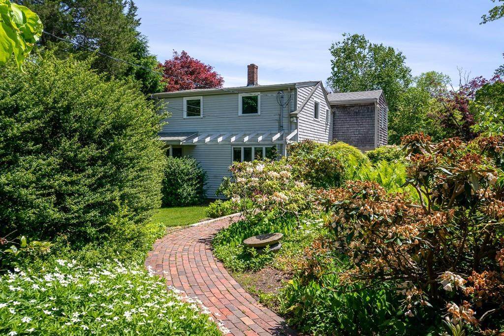 387 East Street - Photo 1