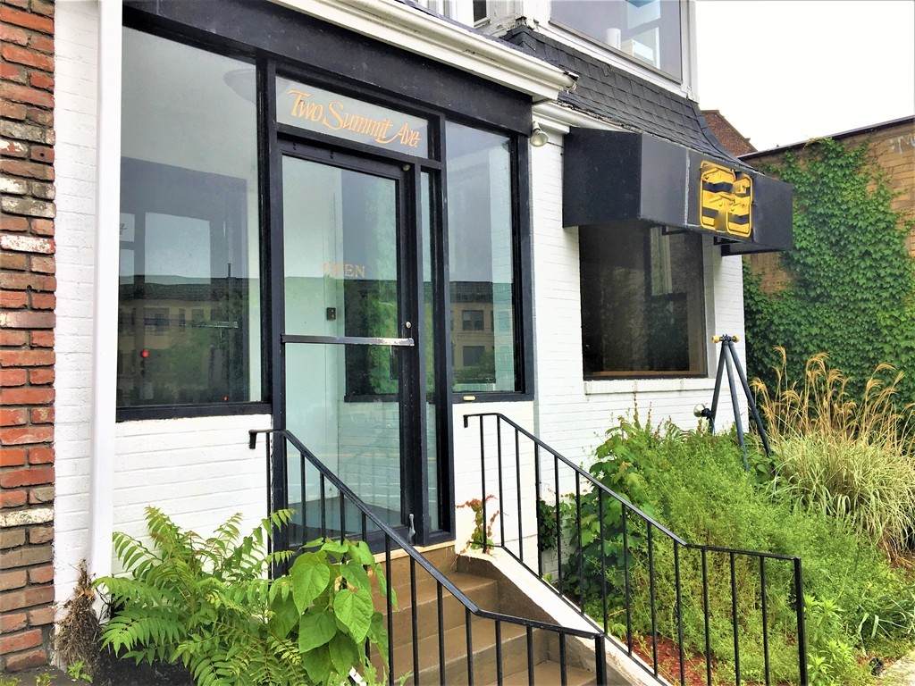 2 Summit Ave - Photo 1