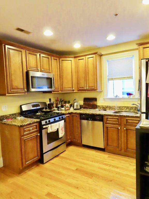 164 Boylston Street - Photo 1