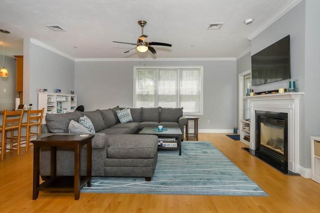21 Rockland Street - Photo 1