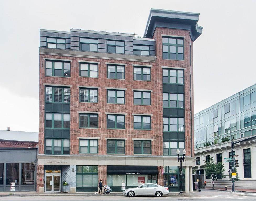 1387 Washington St - Photo 1