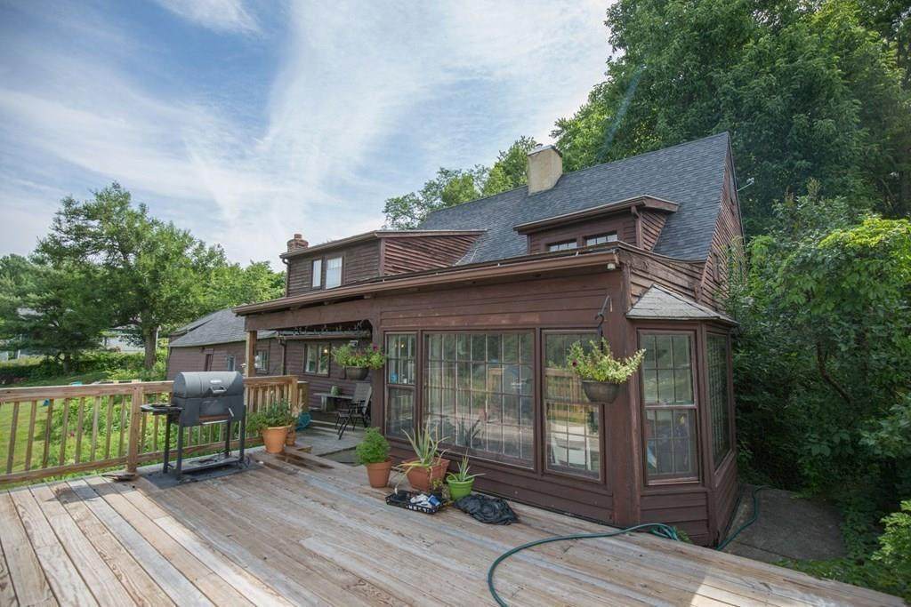 225 Sackett Rd - Photo 1
