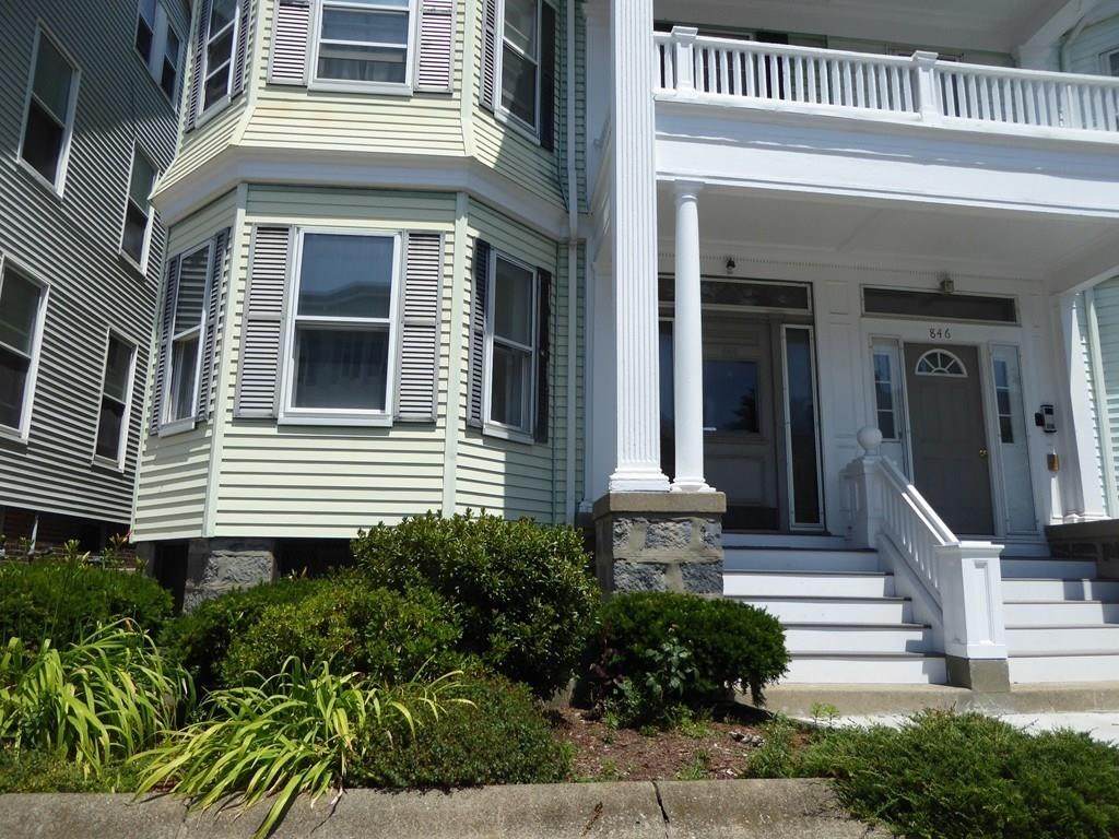 844 E 5th - Photo 1
