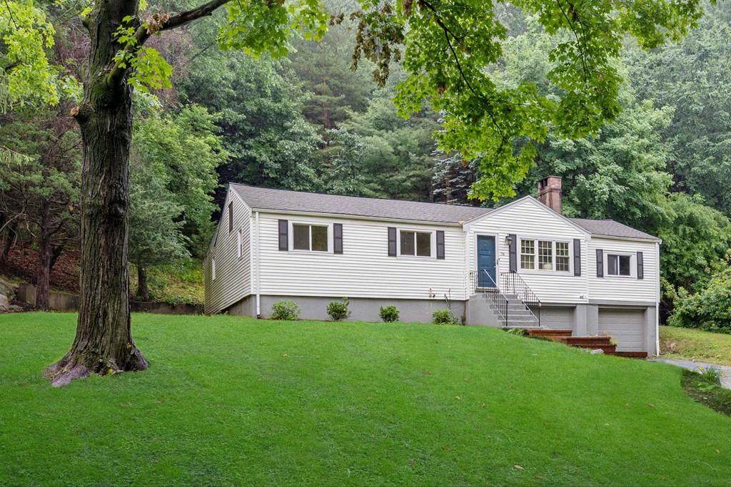 76 Great Plain Avenue - Photo 1