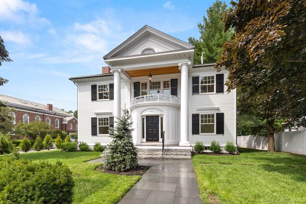 377 Walnut - Photo 1