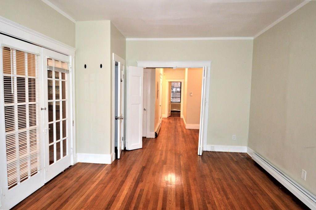 48 Englewood Ave - Photo 1