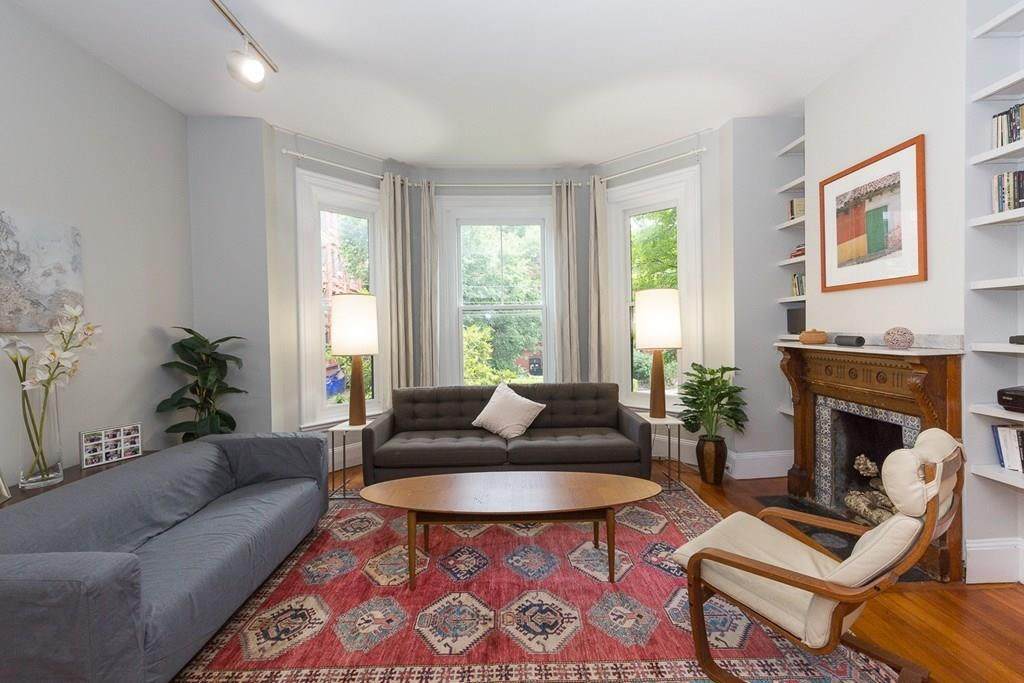 15 Davis Ave - Photo 1