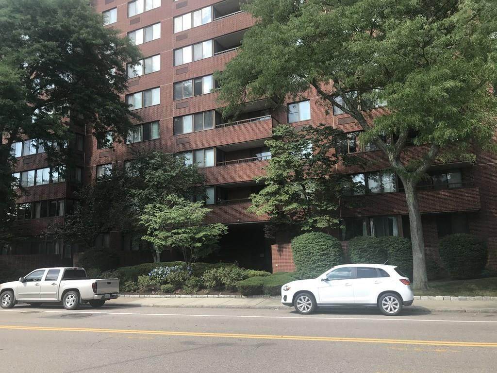 77 Adams - Photo 1
